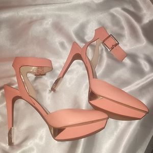 Peach/Pink heels